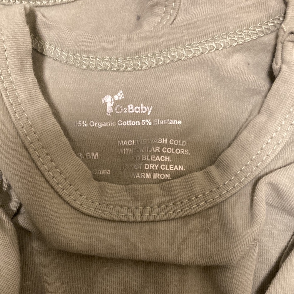 O2 Baby Long Sleeve Ruffle Onesie - Picture 2 of 2